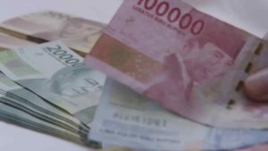 besaran gaji dan tunjangan gubernur di Indonesia